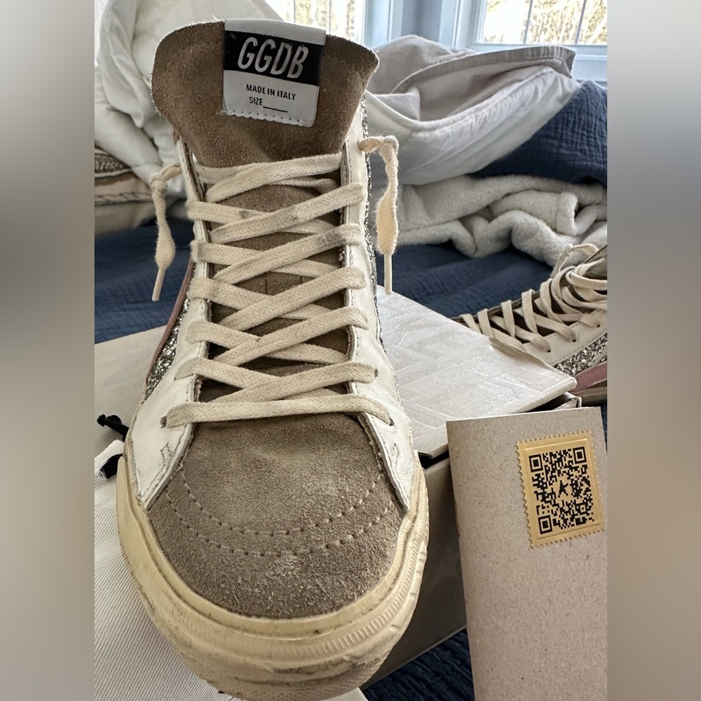 Golden Goose Beige and White Sneakers. Slide double quarter.
